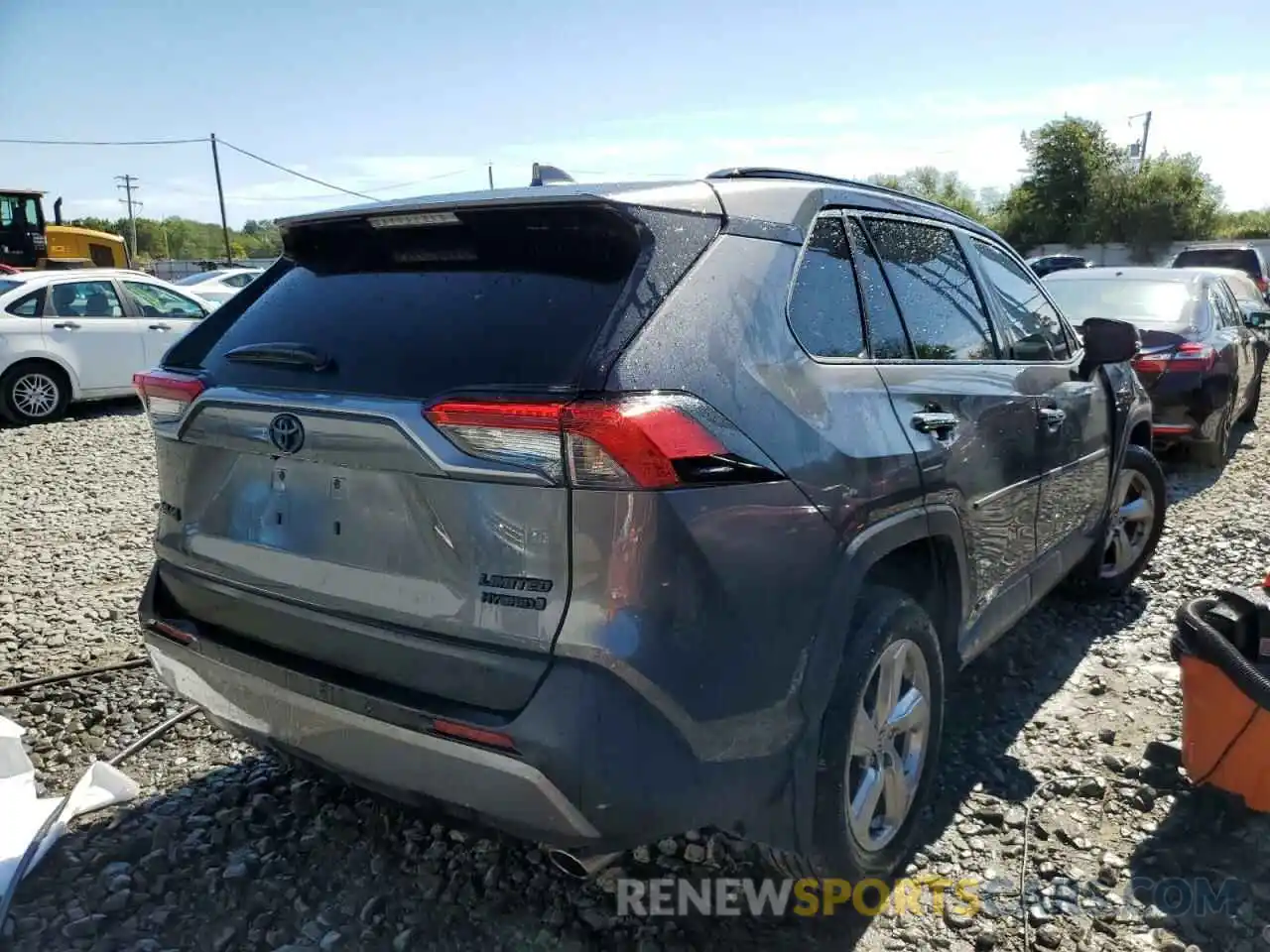 4 Photograph of a damaged car 4T3D6RFV2MU019786 TOYOTA RAV4 2021