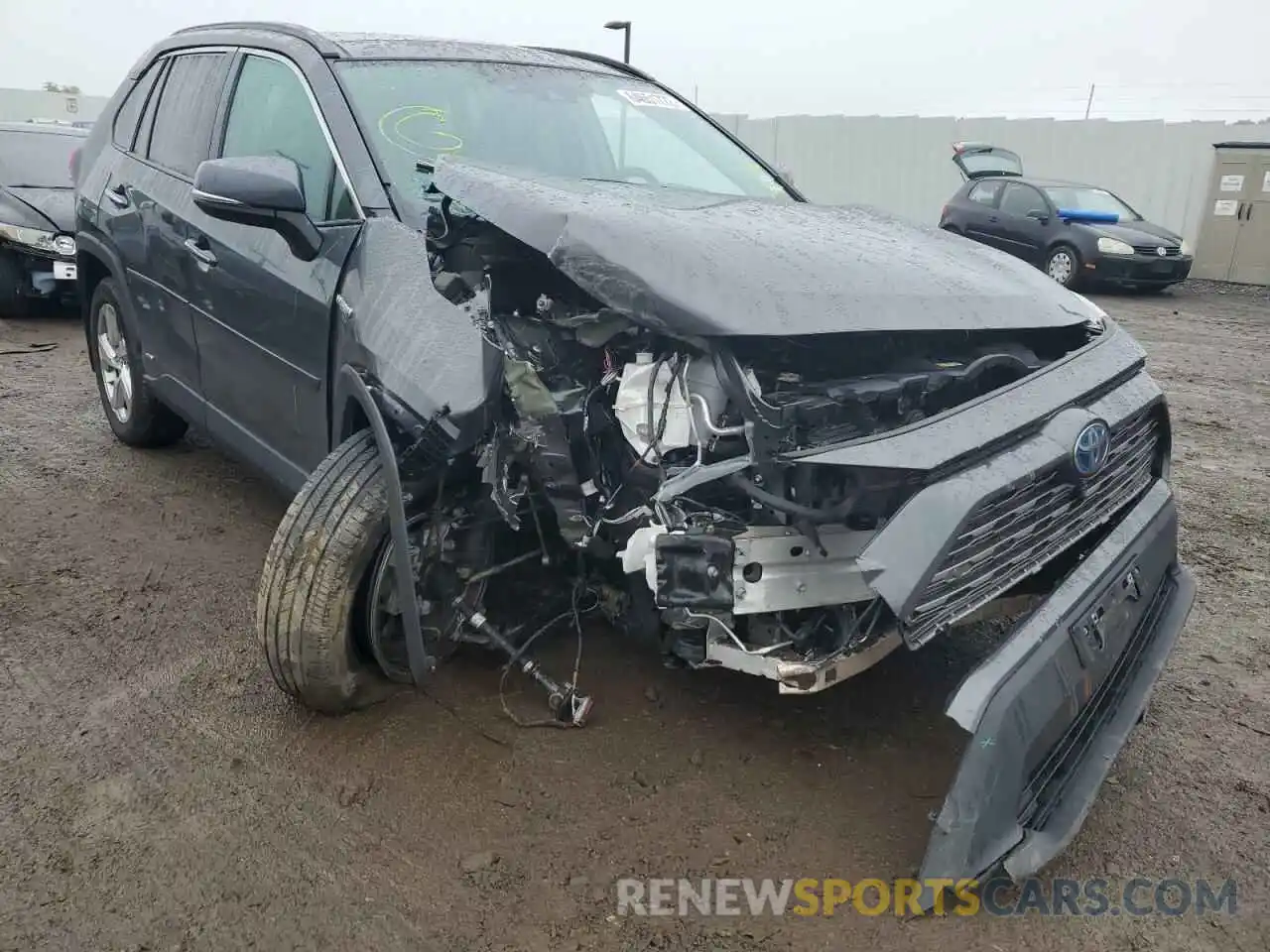 1 Photograph of a damaged car 4T3D6RFV2MU019870 TOYOTA RAV4 2021