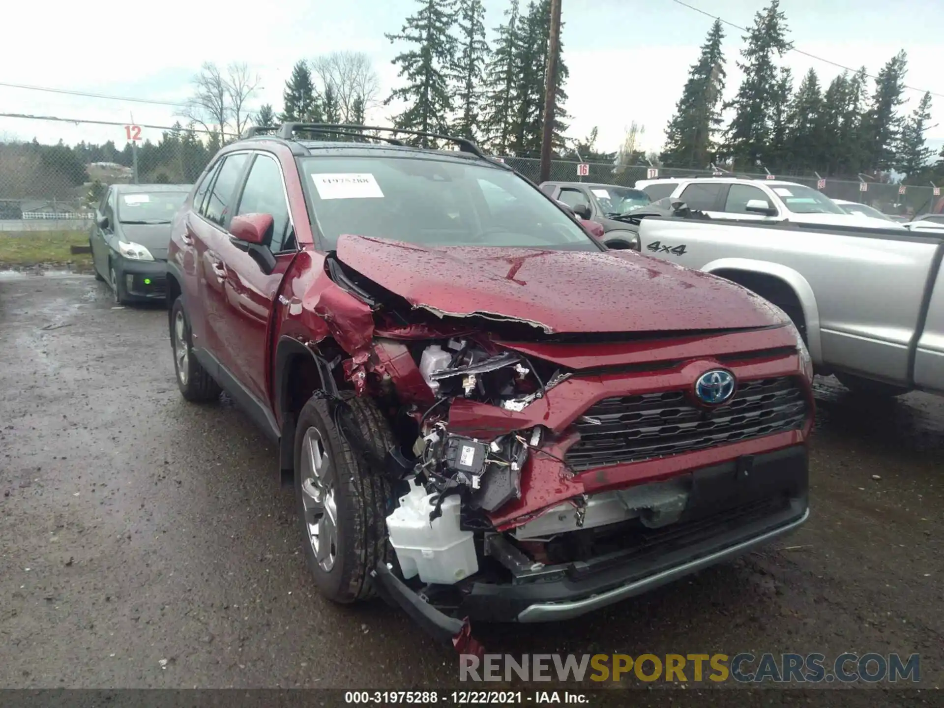 1 Photograph of a damaged car 4T3D6RFV2MU037494 TOYOTA RAV4 2021