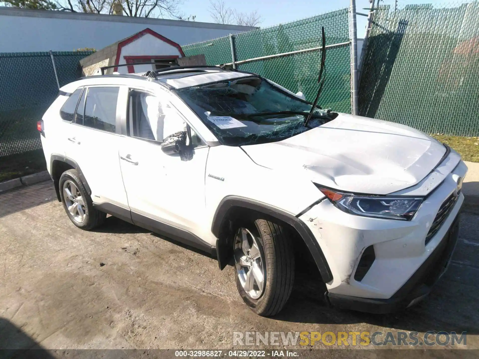 1 Photograph of a damaged car 4T3D6RFV3MU013852 TOYOTA RAV4 2021