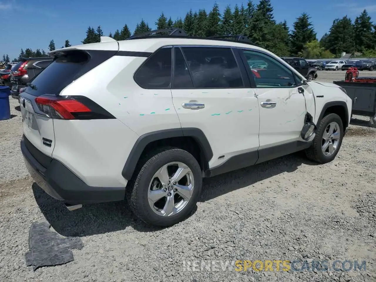 3 Photograph of a damaged car 4T3D6RFV3MU017979 TOYOTA RAV4 2021