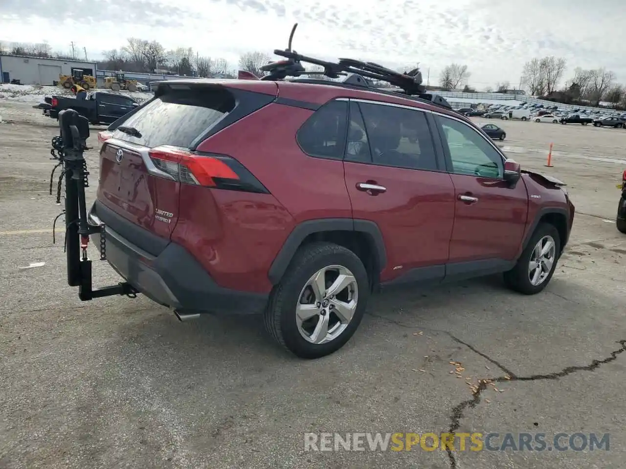 3 Photograph of a damaged car 4T3D6RFV3MU021451 TOYOTA RAV4 2021