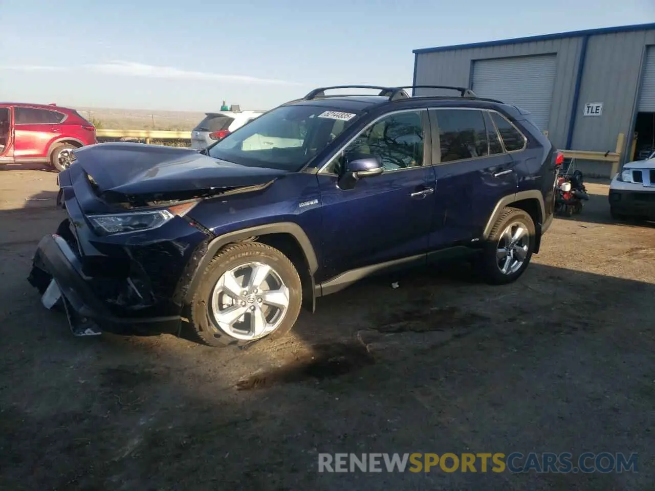 1 Photograph of a damaged car 4T3D6RFV3MU032207 TOYOTA RAV4 2021