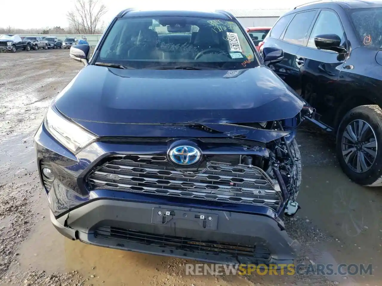 5 Photograph of a damaged car 4T3D6RFV3MU046494 TOYOTA RAV4 2021