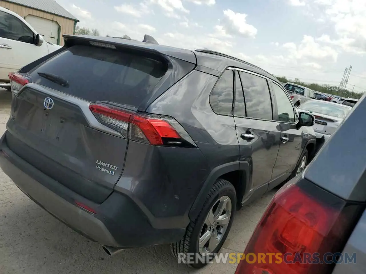 3 Photograph of a damaged car 4T3D6RFV3MU057172 TOYOTA RAV4 2021