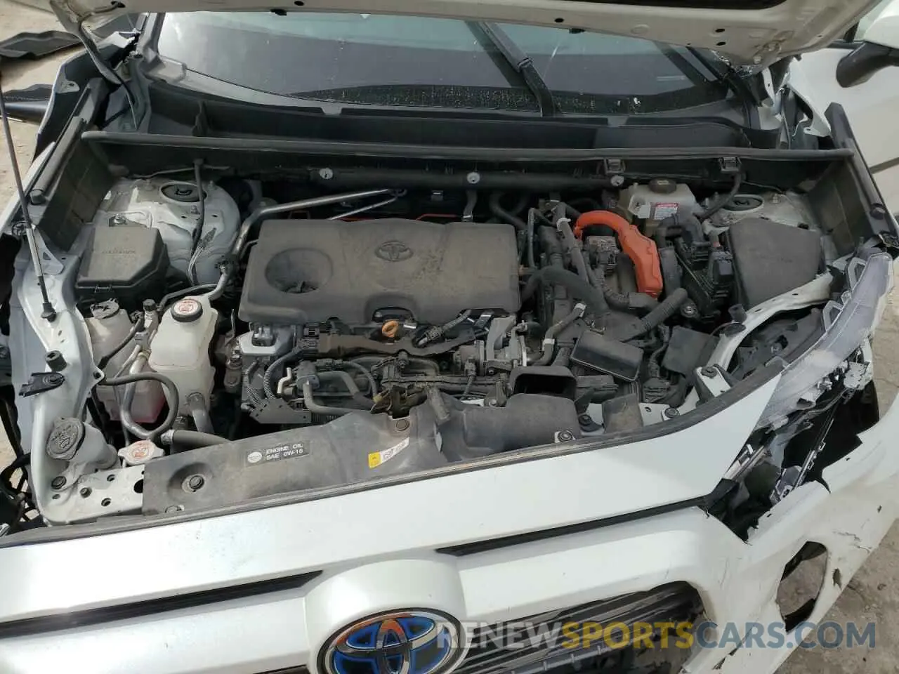 13 Photograph of a damaged car 4T3D6RFV4MU050070 TOYOTA RAV4 2021