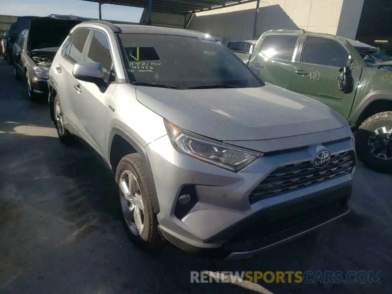 1 Photograph of a damaged car 4T3D6RFV5MU042012 TOYOTA RAV4 2021