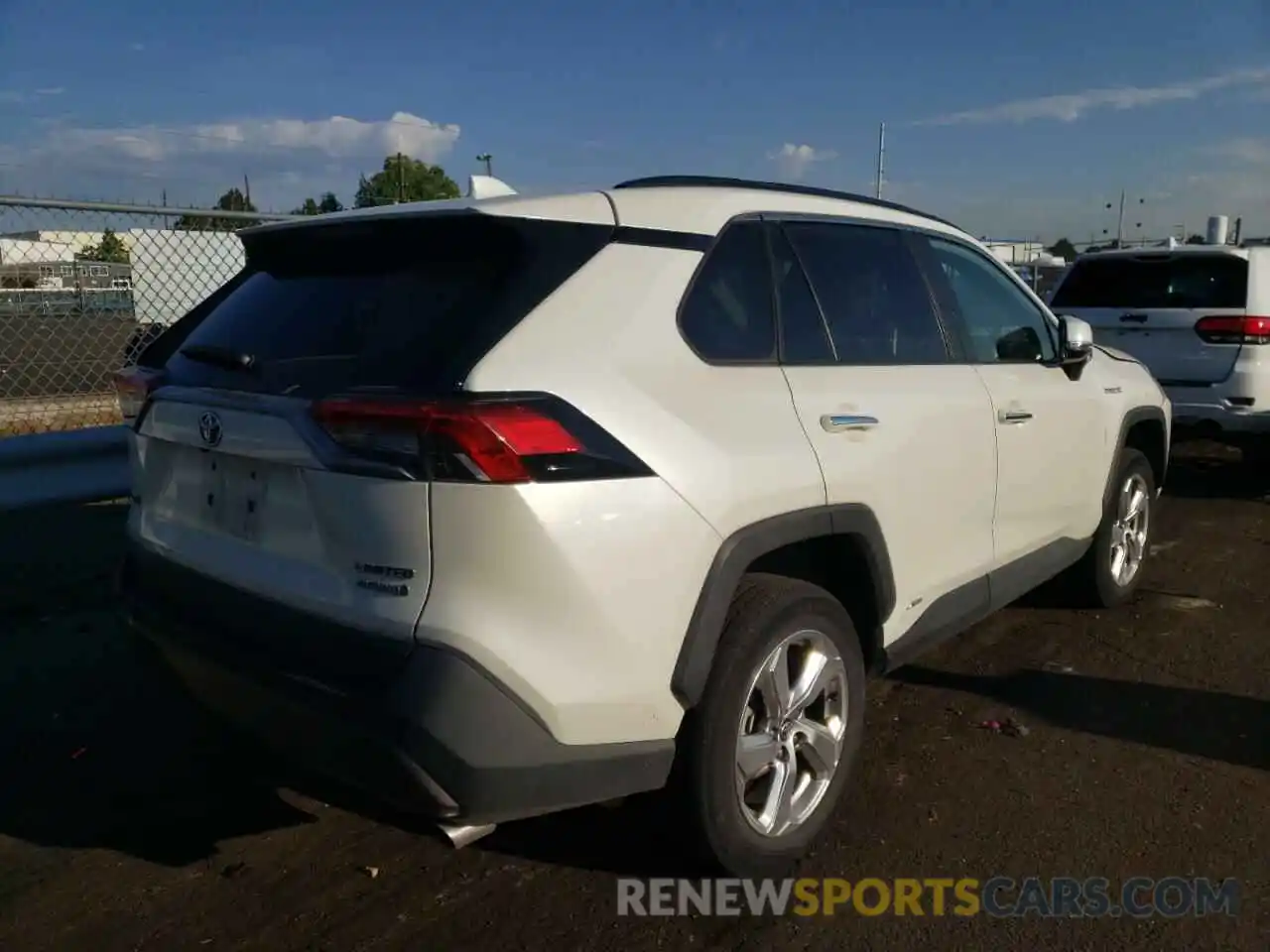 4 Photograph of a damaged car 4T3D6RFV6MU008693 TOYOTA RAV4 2021