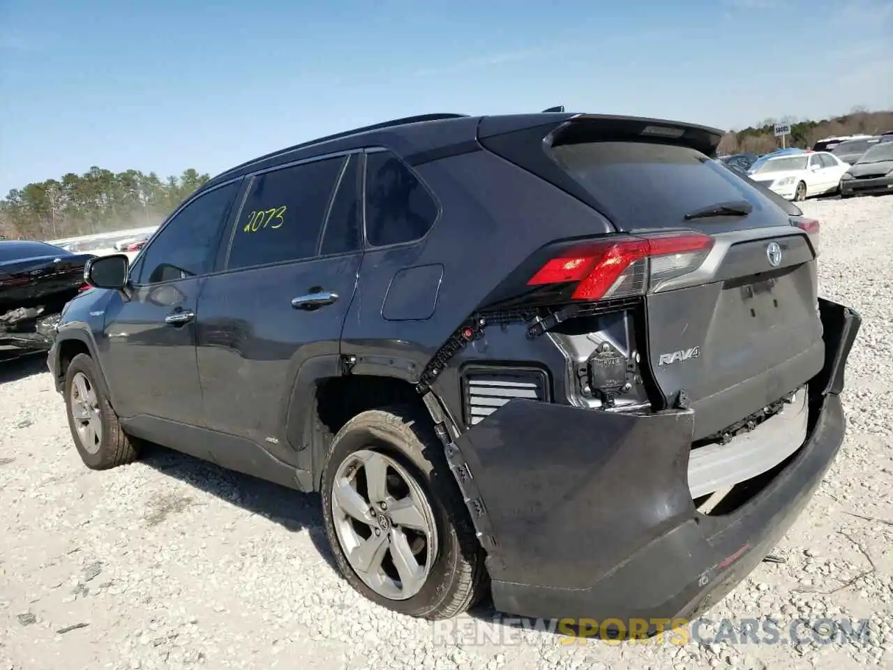 3 Photograph of a damaged car 4T3D6RFV6MU061815 TOYOTA RAV4 2021