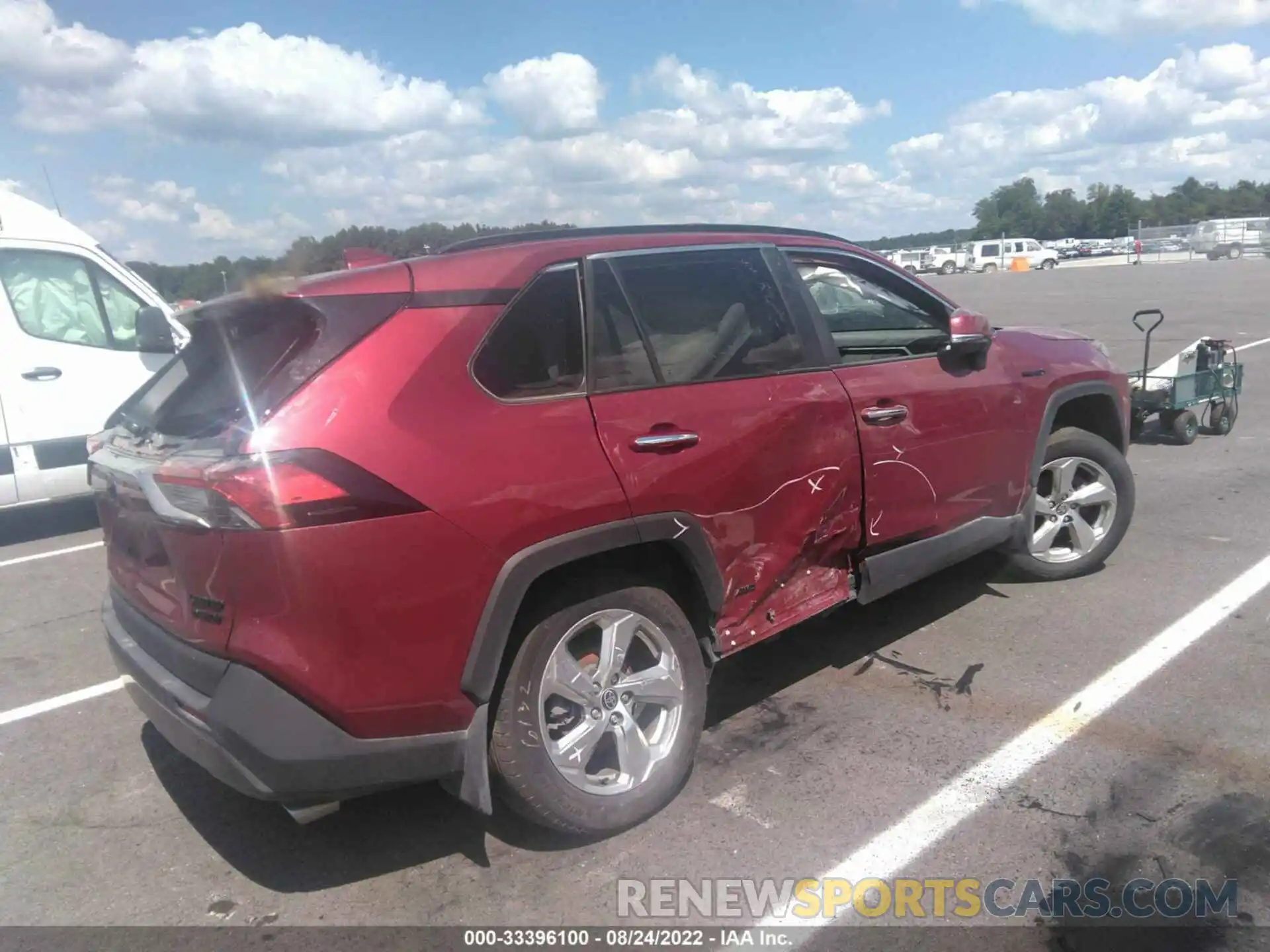 4 Photograph of a damaged car 4T3D6RFV8MU055272 TOYOTA RAV4 2021