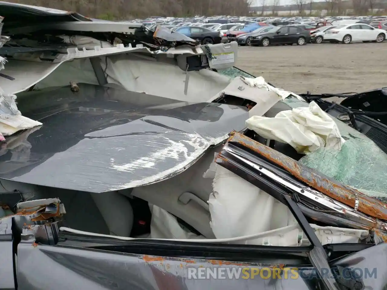 5 Photograph of a damaged car 4T3D6RFVXMU011080 TOYOTA RAV4 2021