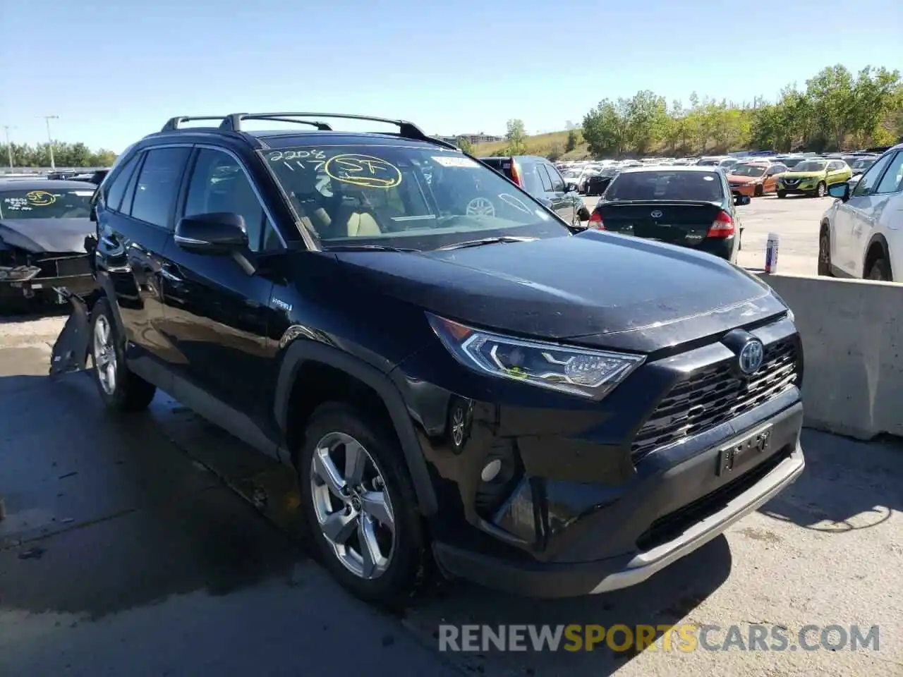 1 Photograph of a damaged car 4T3D6RFVXMU058027 TOYOTA RAV4 2021