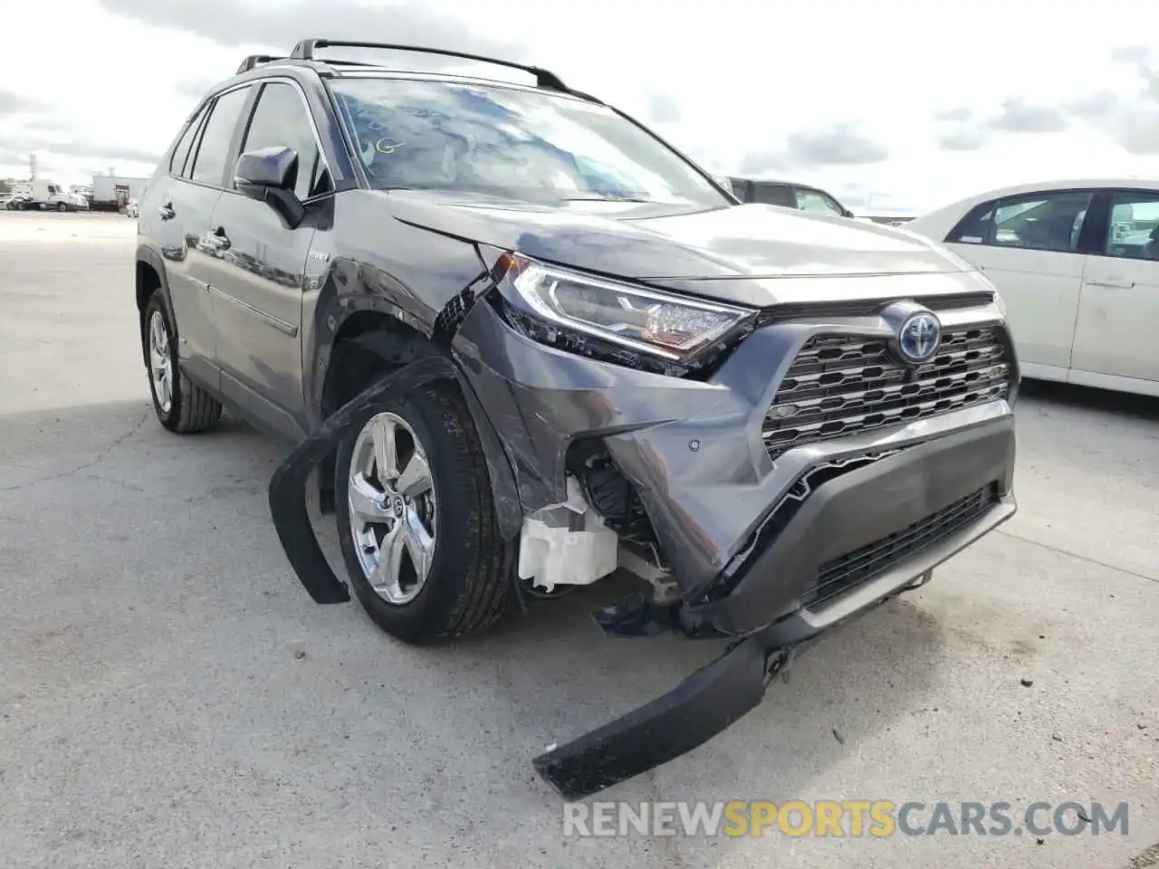 9 Photograph of a damaged car 4T3D6RFVXMU058609 TOYOTA RAV4 2021