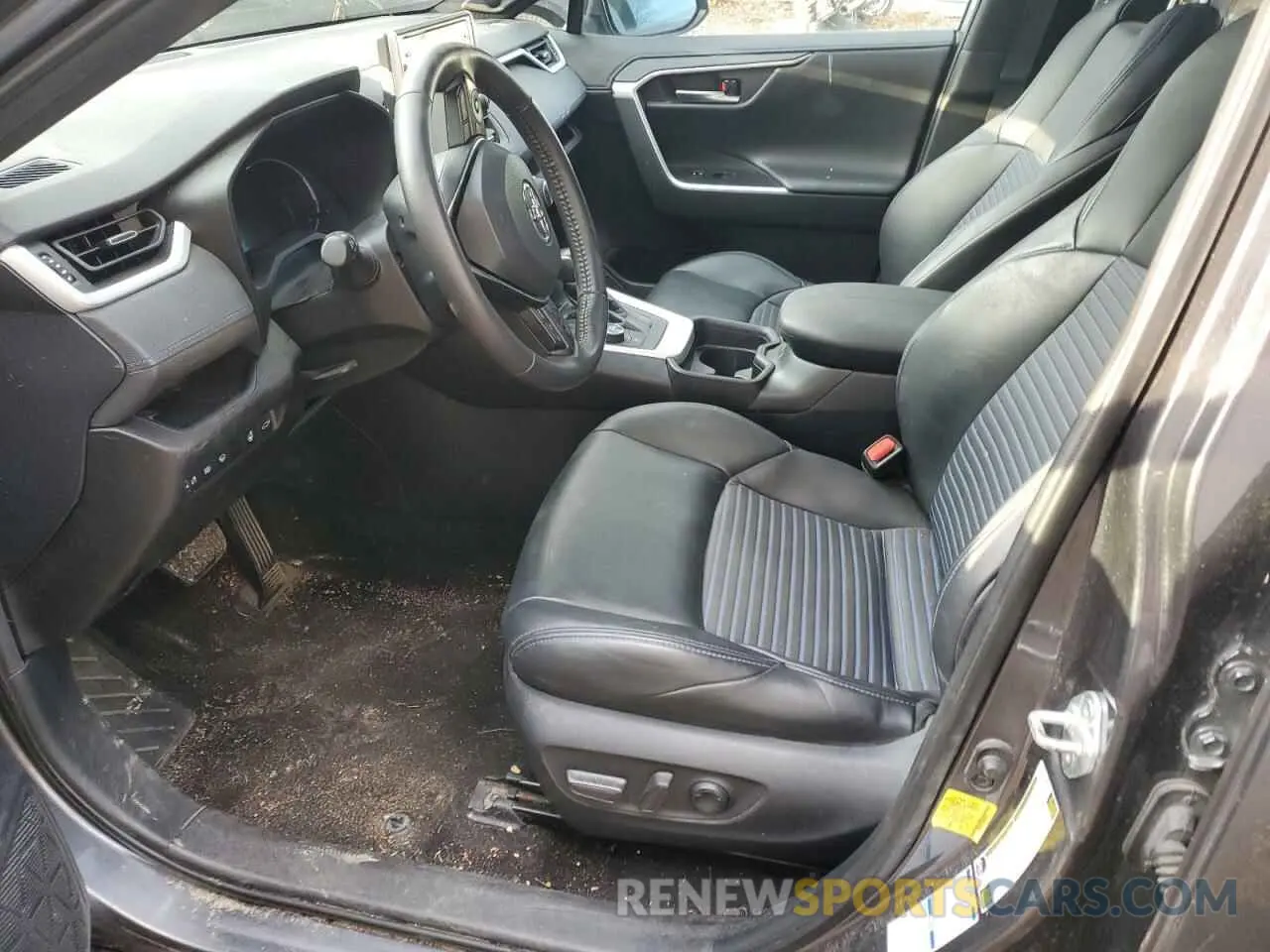 7 Photograph of a damaged car 4T3E6RFV0MU034792 TOYOTA RAV4 2021