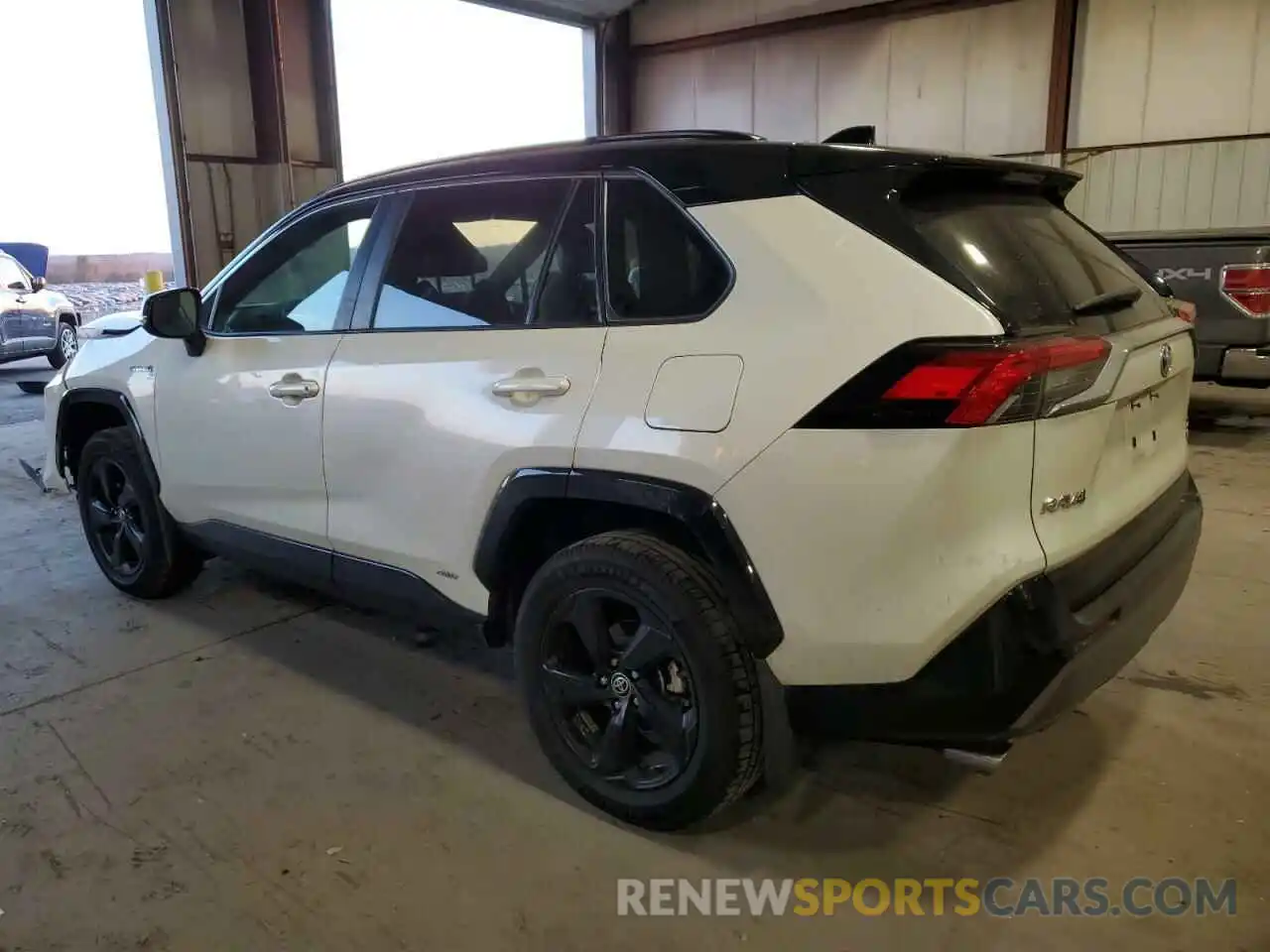 2 Photograph of a damaged car 4T3E6RFV1MU032226 TOYOTA RAV4 2021