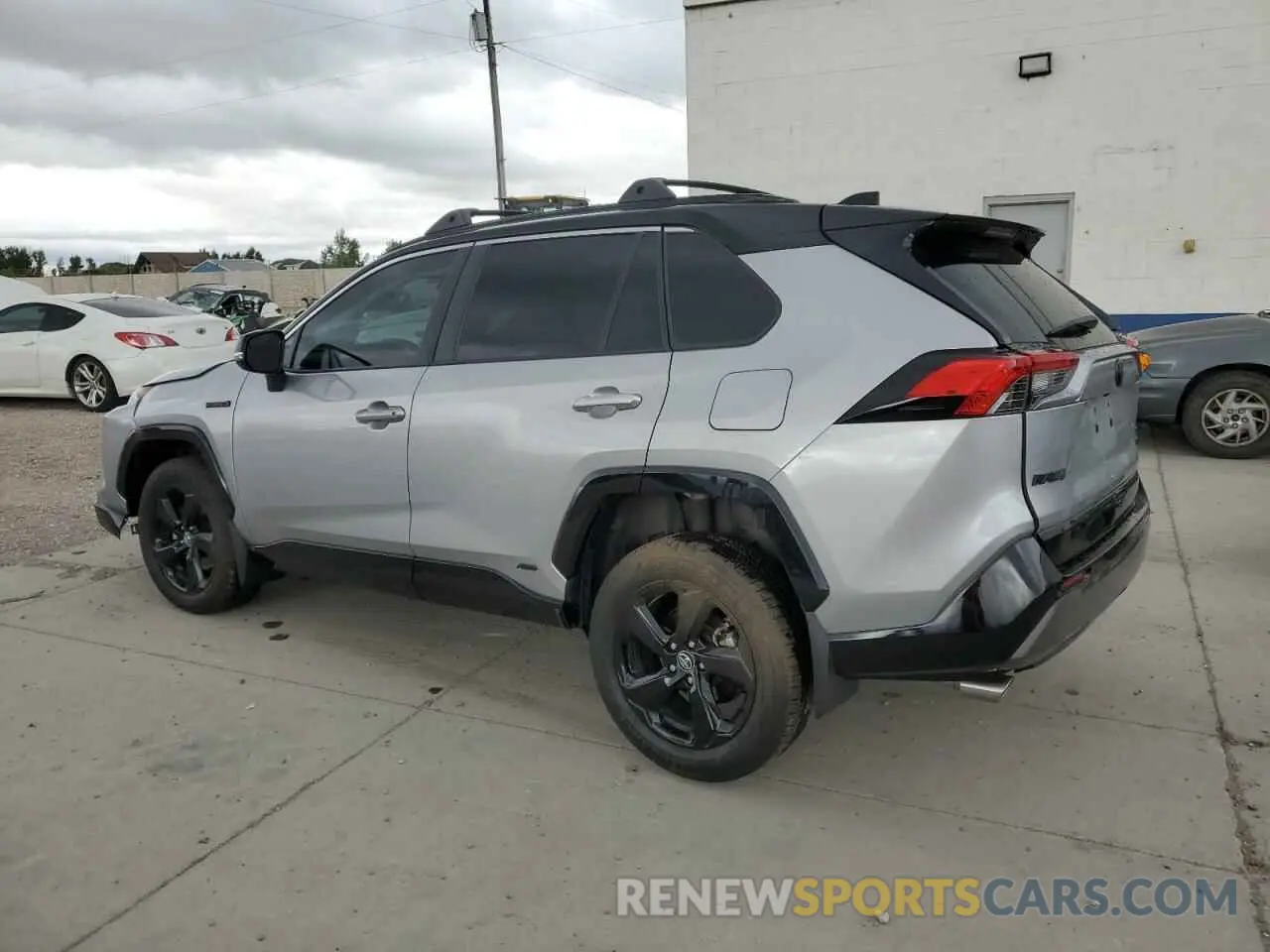 2 Photograph of a damaged car 4T3E6RFV2MU016441 TOYOTA RAV4 2021
