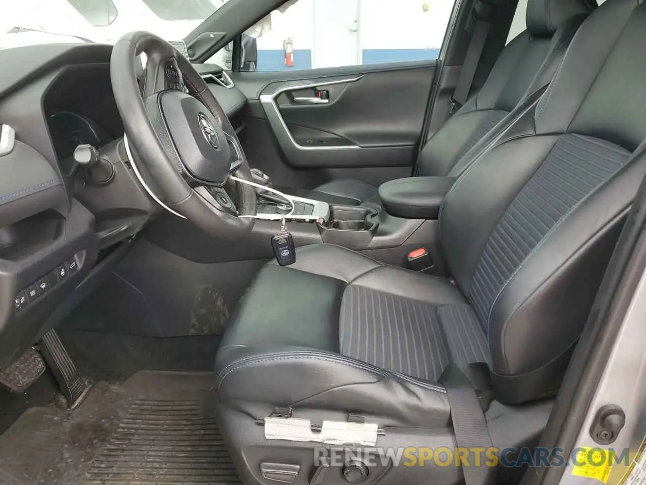 7 Photograph of a damaged car 4T3E6RFV2MU016441 TOYOTA RAV4 2021