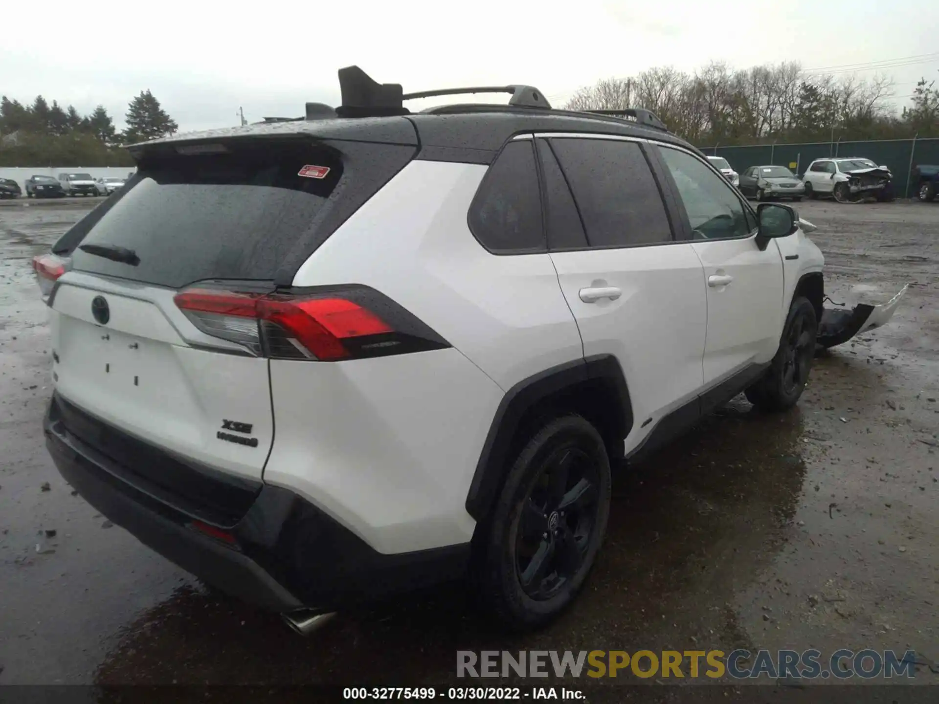 4 Photograph of a damaged car 4T3E6RFV2MU048807 TOYOTA RAV4 2021