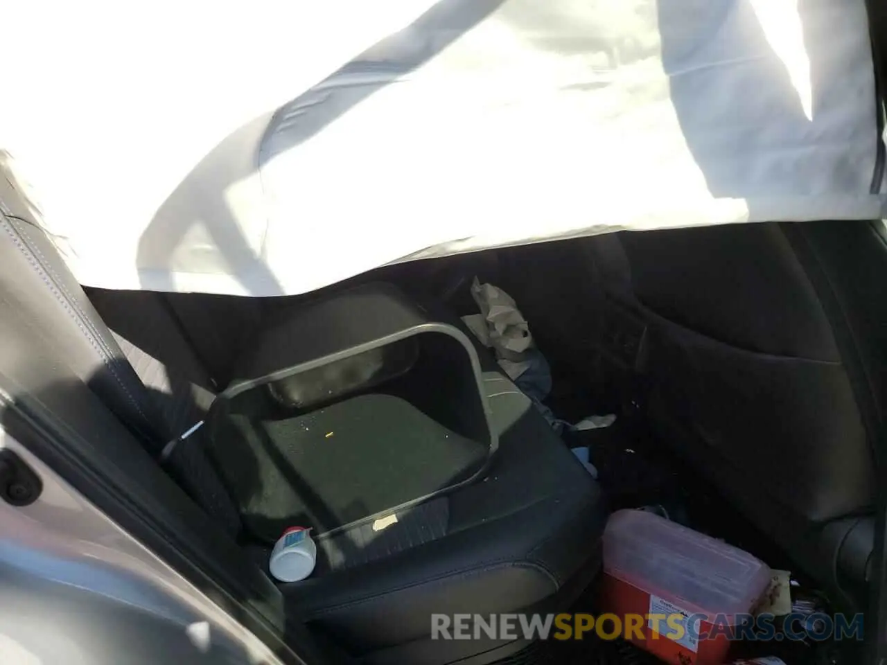 11 Photograph of a damaged car 4T3E6RFV2MU061640 TOYOTA RAV4 2021