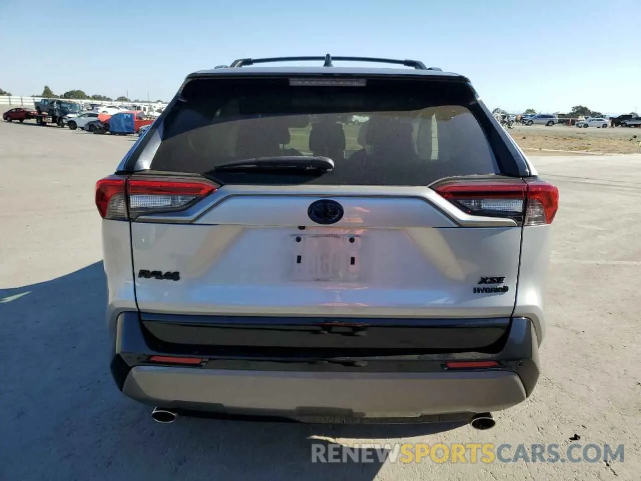 6 Photograph of a damaged car 4T3E6RFV2MU061640 TOYOTA RAV4 2021