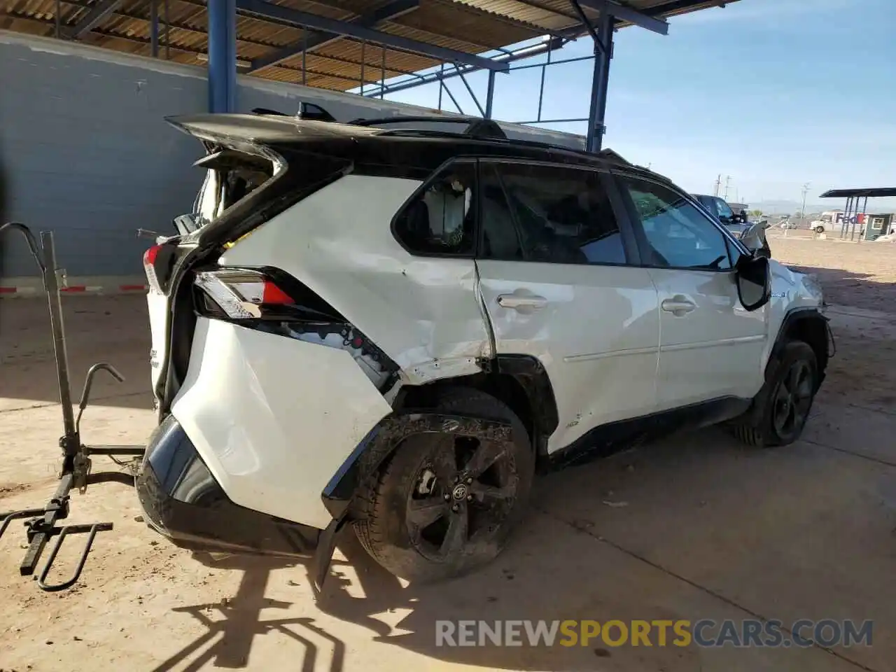 3 Photograph of a damaged car 4T3E6RFV3MU042739 TOYOTA RAV4 2021