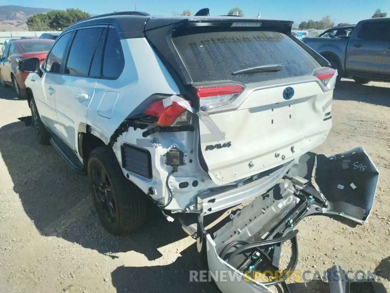 3 Photograph of a damaged car 4T3E6RFV4MU003531 TOYOTA RAV4 2021