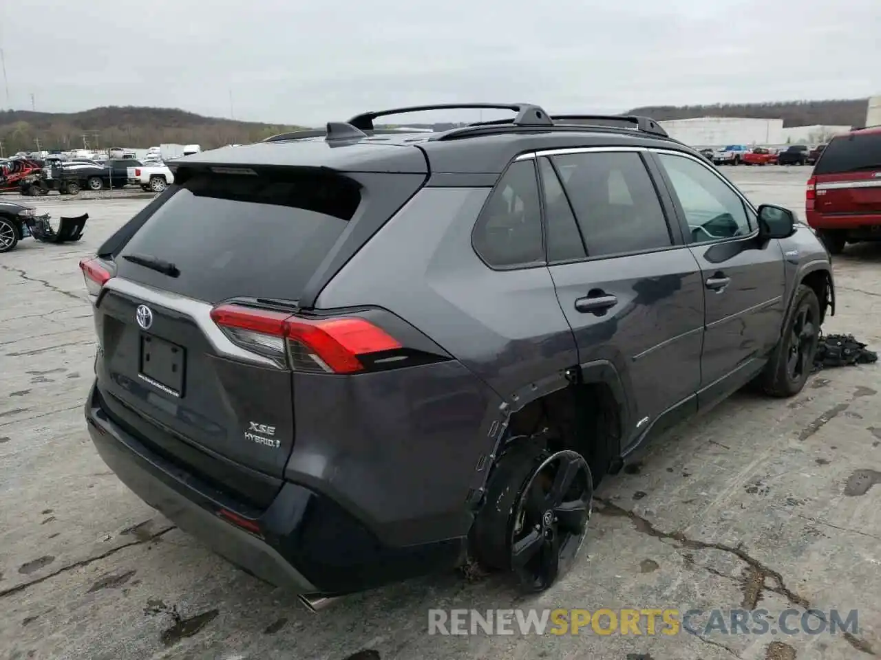 4 Photograph of a damaged car 4T3E6RFV5MU040104 TOYOTA RAV4 2021