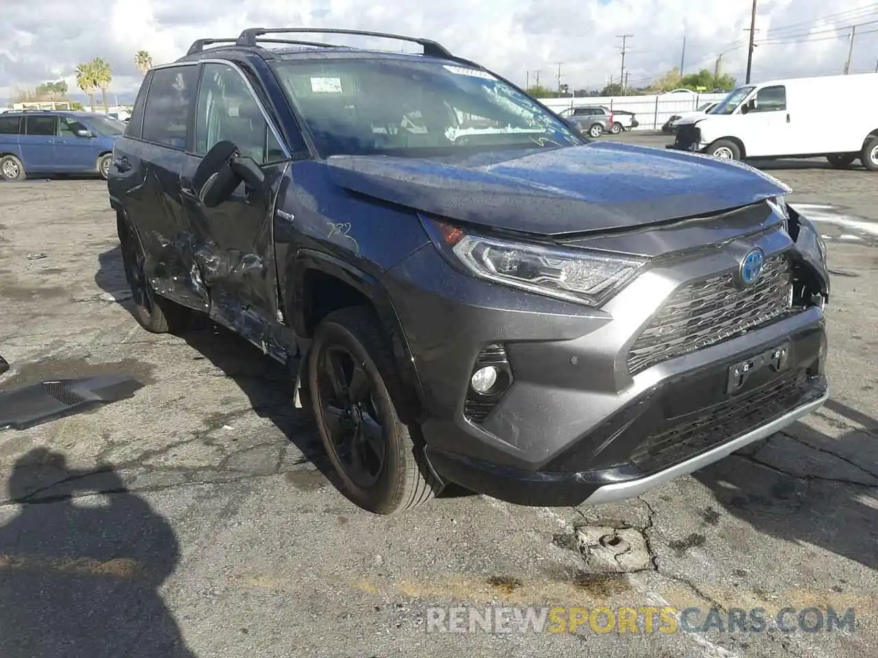 1 Photograph of a damaged car 4T3E6RFV5MU050051 TOYOTA RAV4 2021