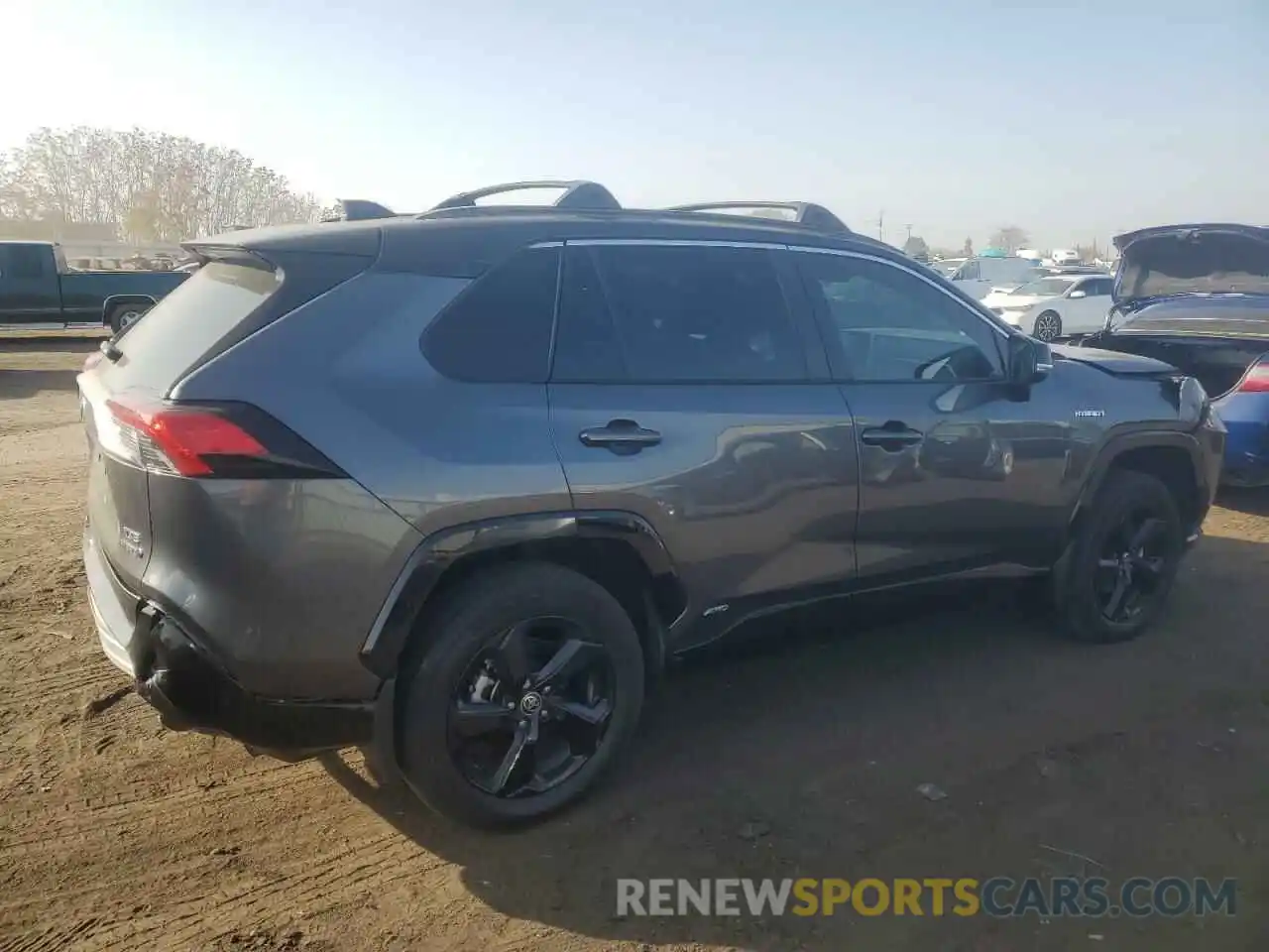 3 Photograph of a damaged car 4T3E6RFV6MU040645 TOYOTA RAV4 2021