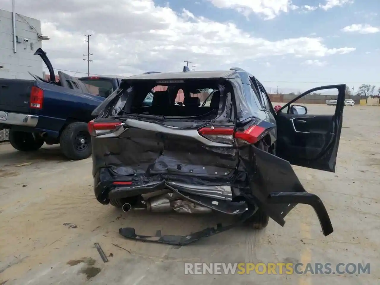 9 Photograph of a damaged car 4T3E6RFV7MU055638 TOYOTA RAV4 2021