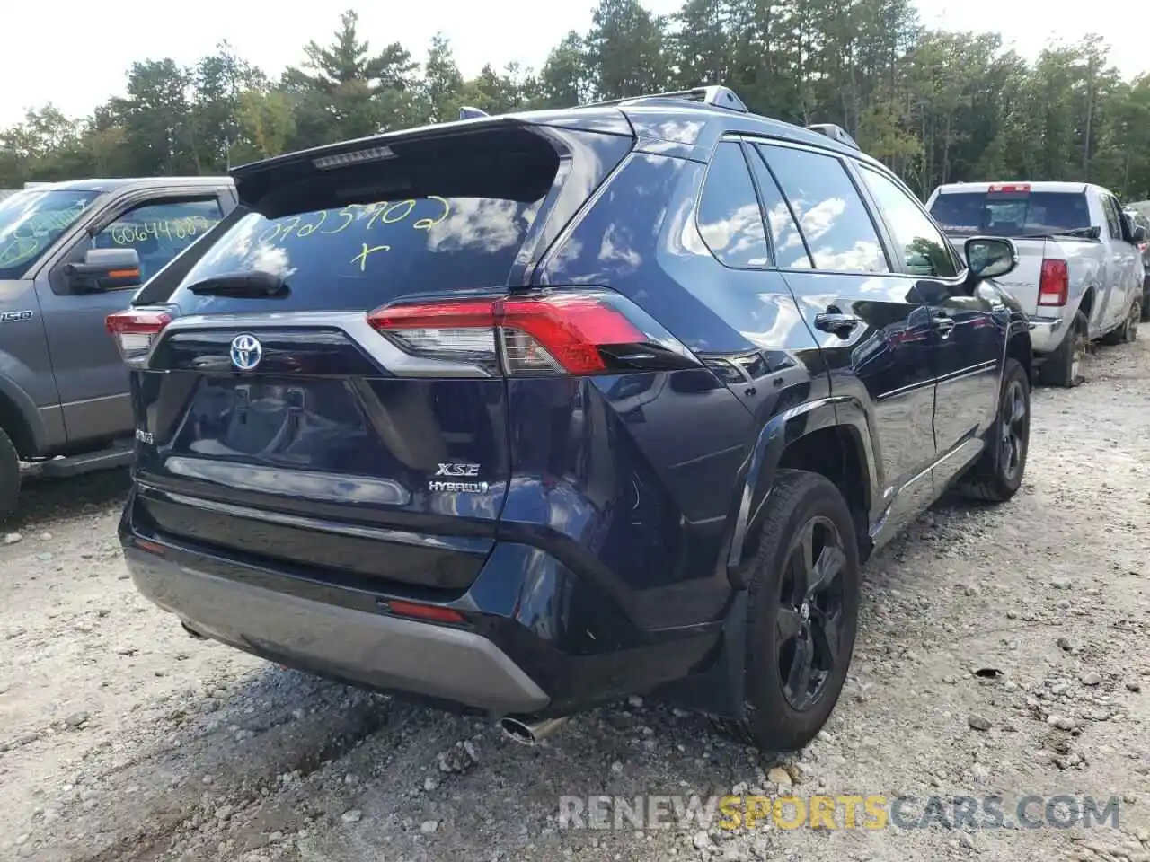 4 Photograph of a damaged car 4T3E6RFV9MU013701 TOYOTA RAV4 2021