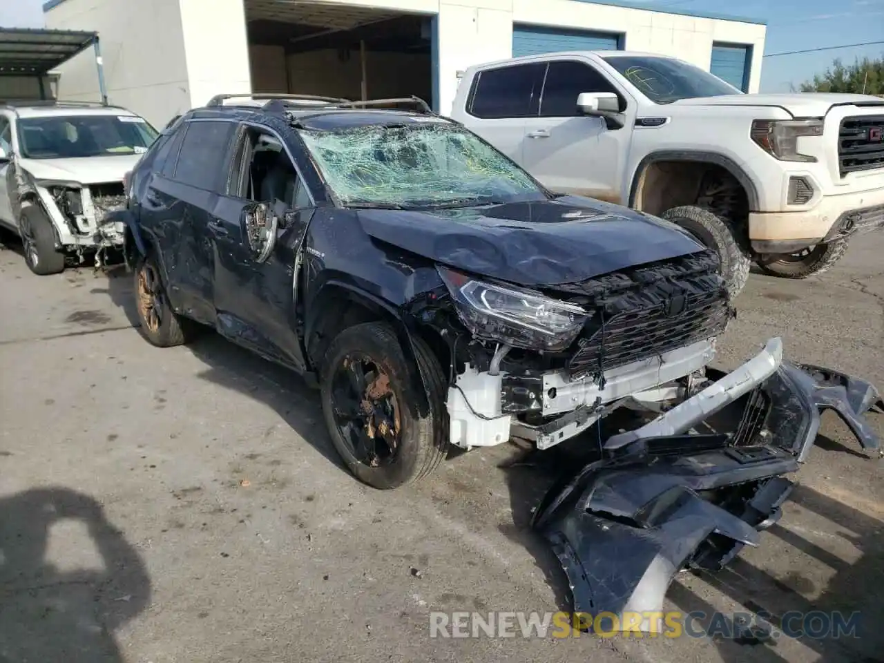 1 Photograph of a damaged car 4T3E6RFVXMU035528 TOYOTA RAV4 2021