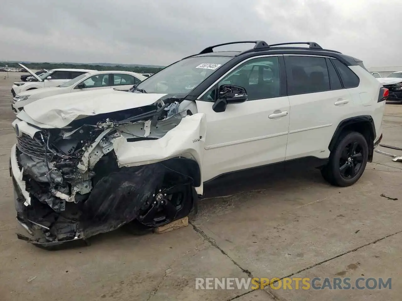 1 Photograph of a damaged car 4T3E6RFVXMU043452 TOYOTA RAV4 2021