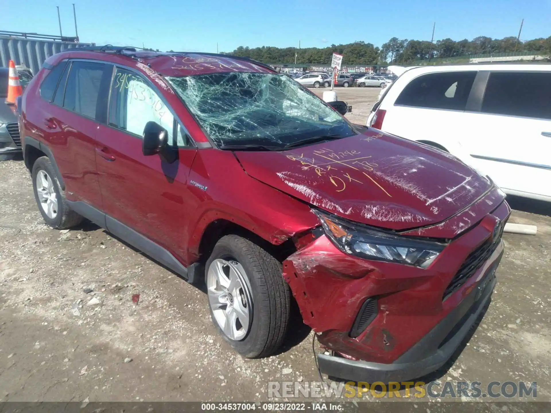 1 Photograph of a damaged car 4T3L6RFV1MU028538 TOYOTA RAV4 2021