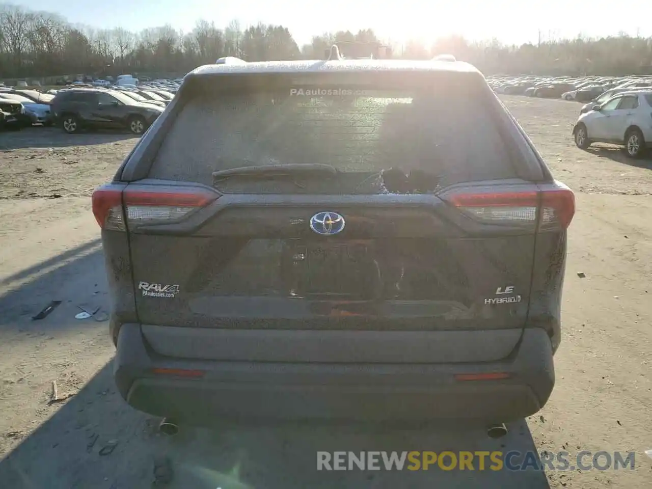 6 Photograph of a damaged car 4T3L6RFV4MU009370 TOYOTA RAV4 2021