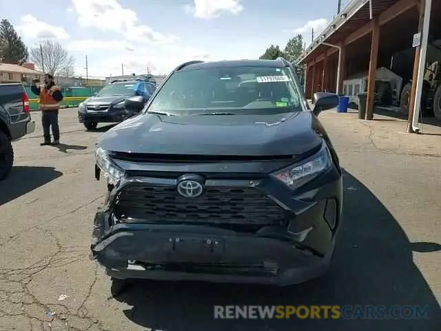 11 Photograph of a damaged car 4T3L6RFV5MU006056 TOYOTA RAV4 2021