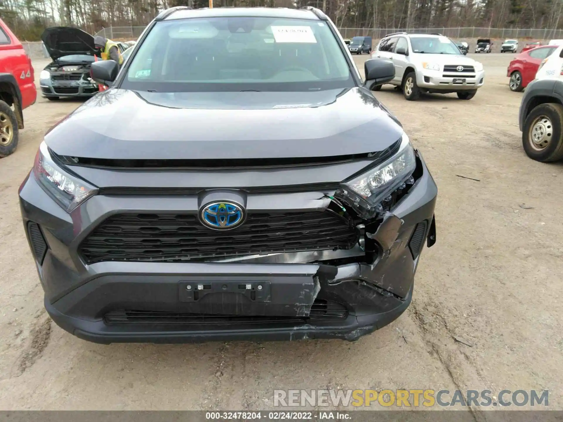 6 Photograph of a damaged car 4T3L6RFV5MU015422 TOYOTA RAV4 2021