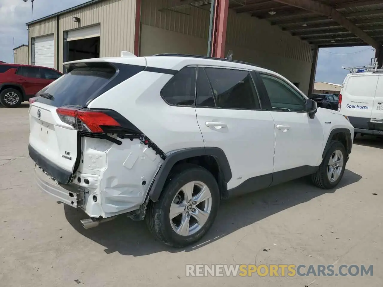 3 Photograph of a damaged car 4T3L6RFV5MU030681 TOYOTA RAV4 2021