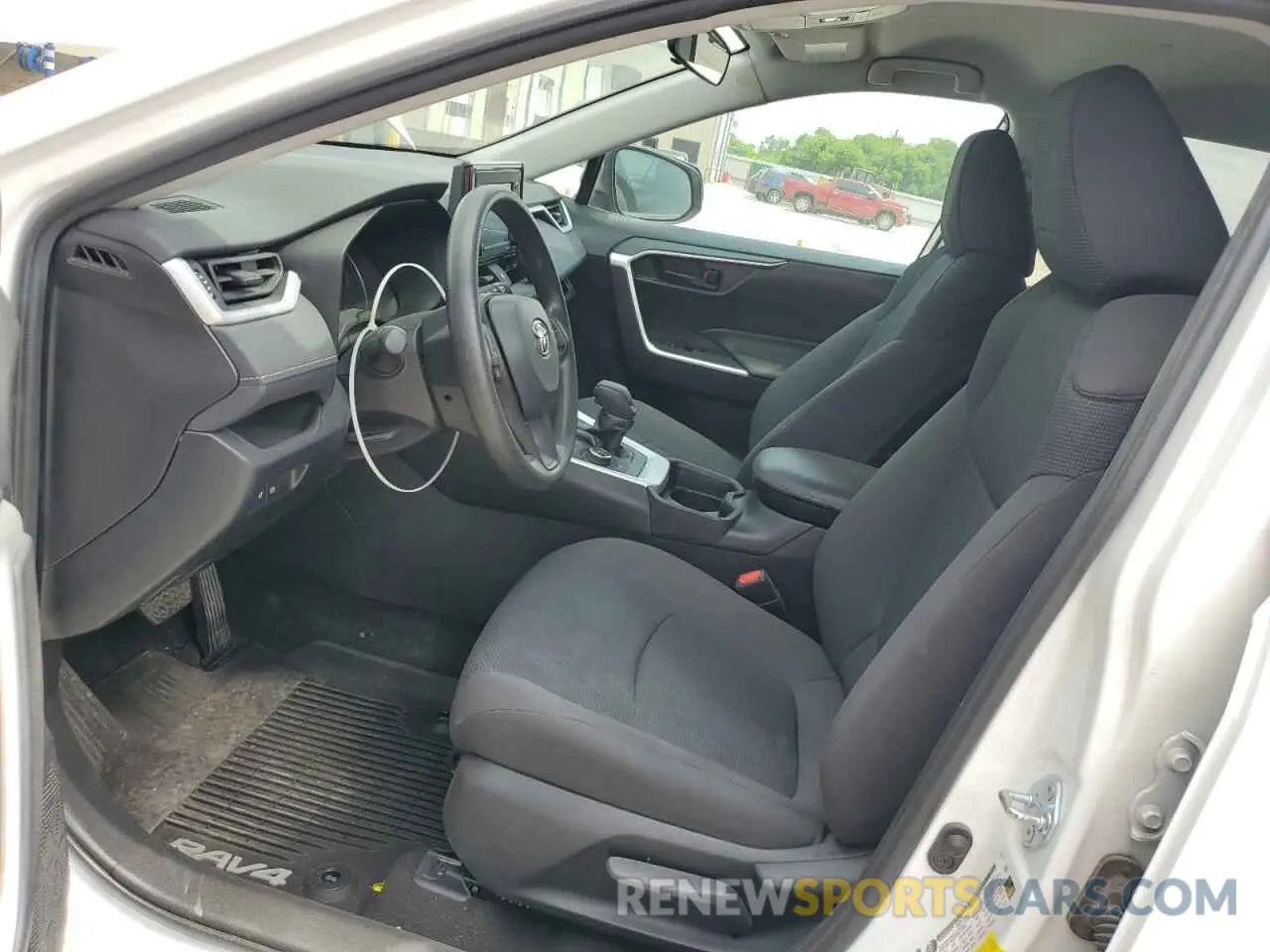 7 Photograph of a damaged car 4T3L6RFV5MU030681 TOYOTA RAV4 2021