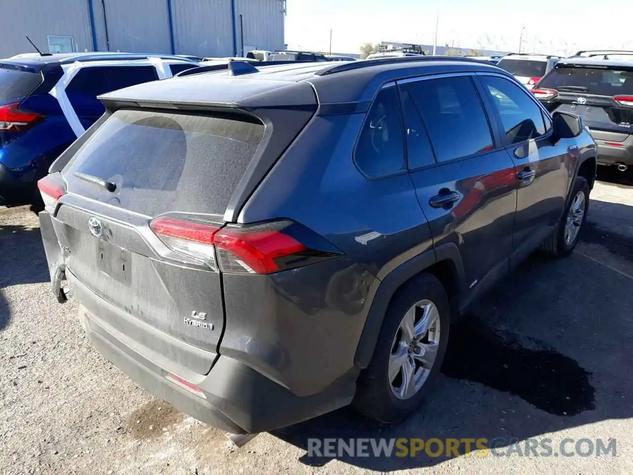 4 Photograph of a damaged car 4T3L6RFV5MU031264 TOYOTA RAV4 2021