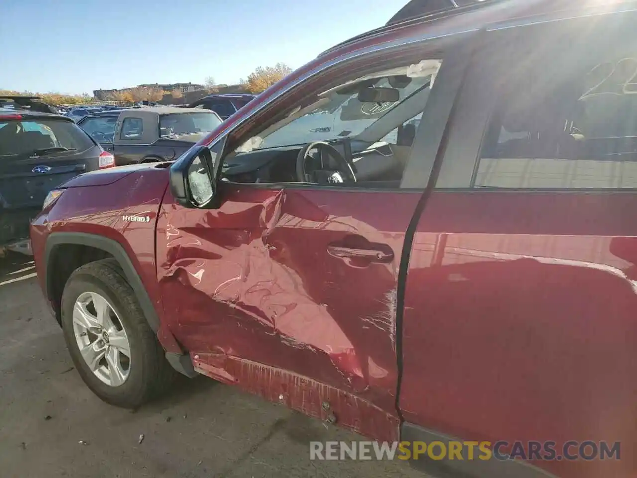 9 Photograph of a damaged car 4T3L6RFV6MU026655 TOYOTA RAV4 2021