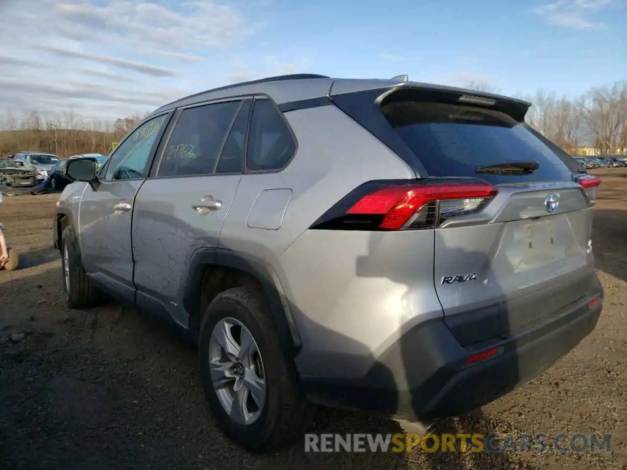 3 Photograph of a damaged car 4T3L6RFV7MU016698 TOYOTA RAV4 2021