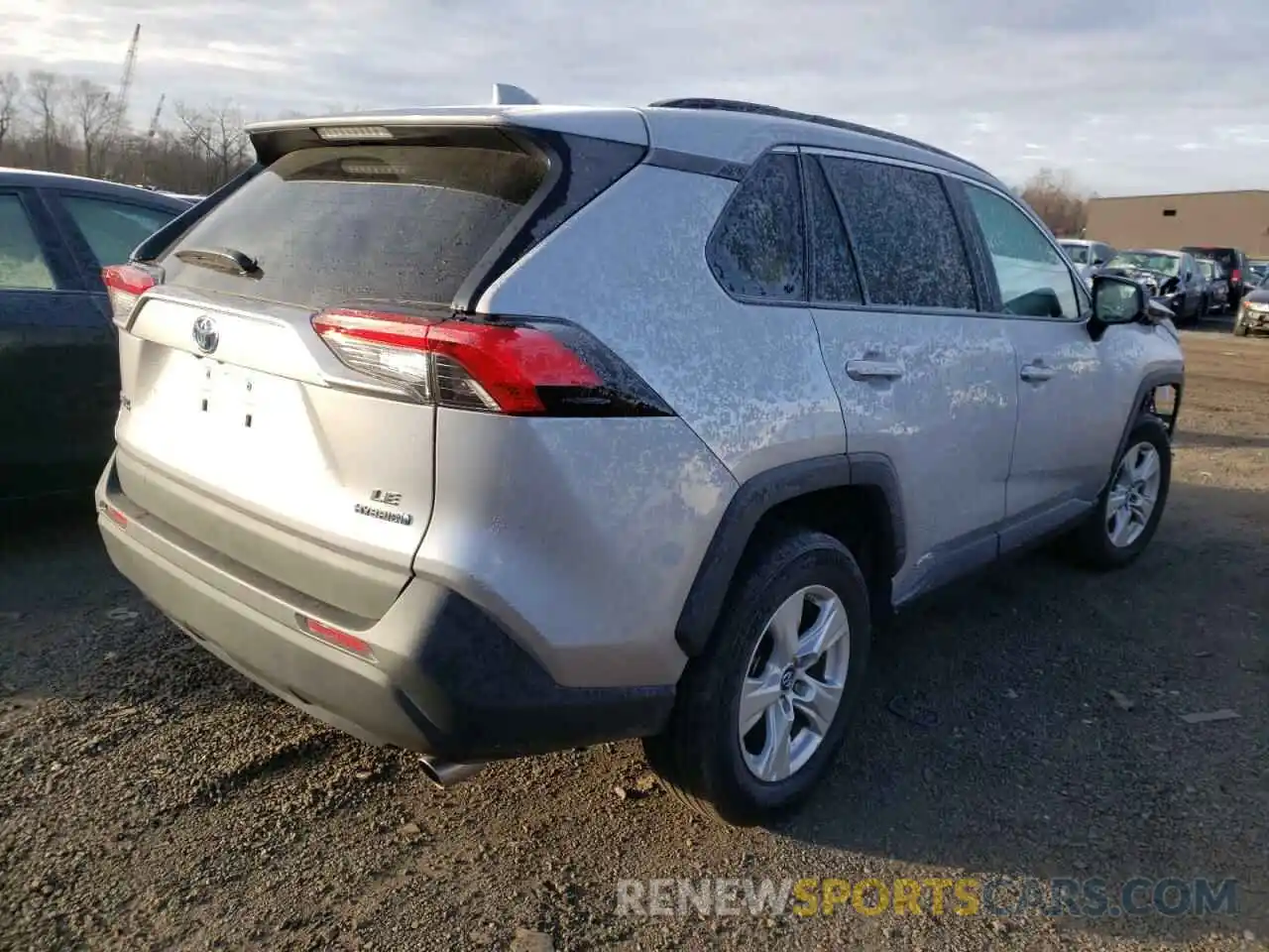 4 Photograph of a damaged car 4T3L6RFV7MU016698 TOYOTA RAV4 2021