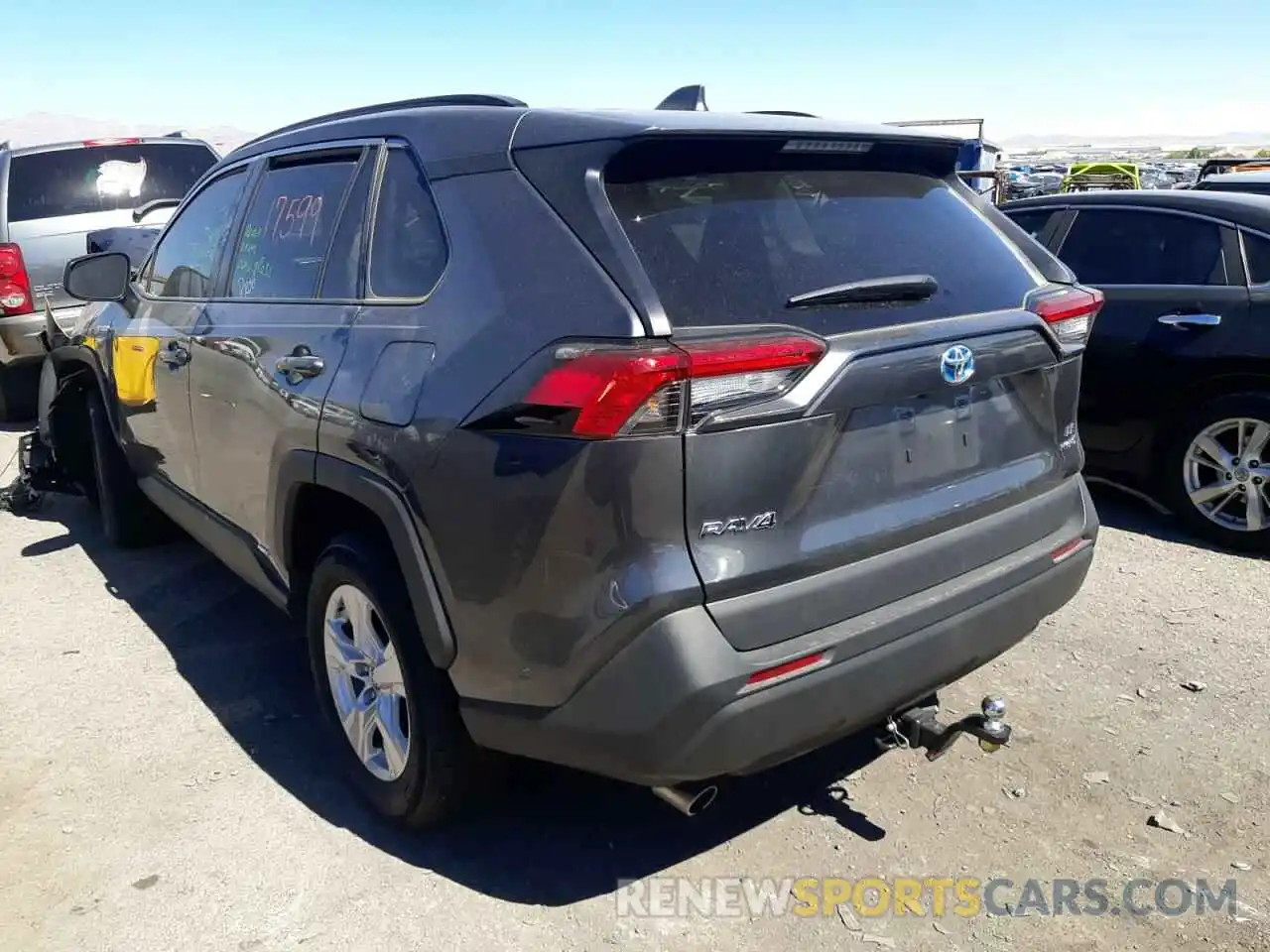 3 Photograph of a damaged car 4T3L6RFV7MU017043 TOYOTA RAV4 2021