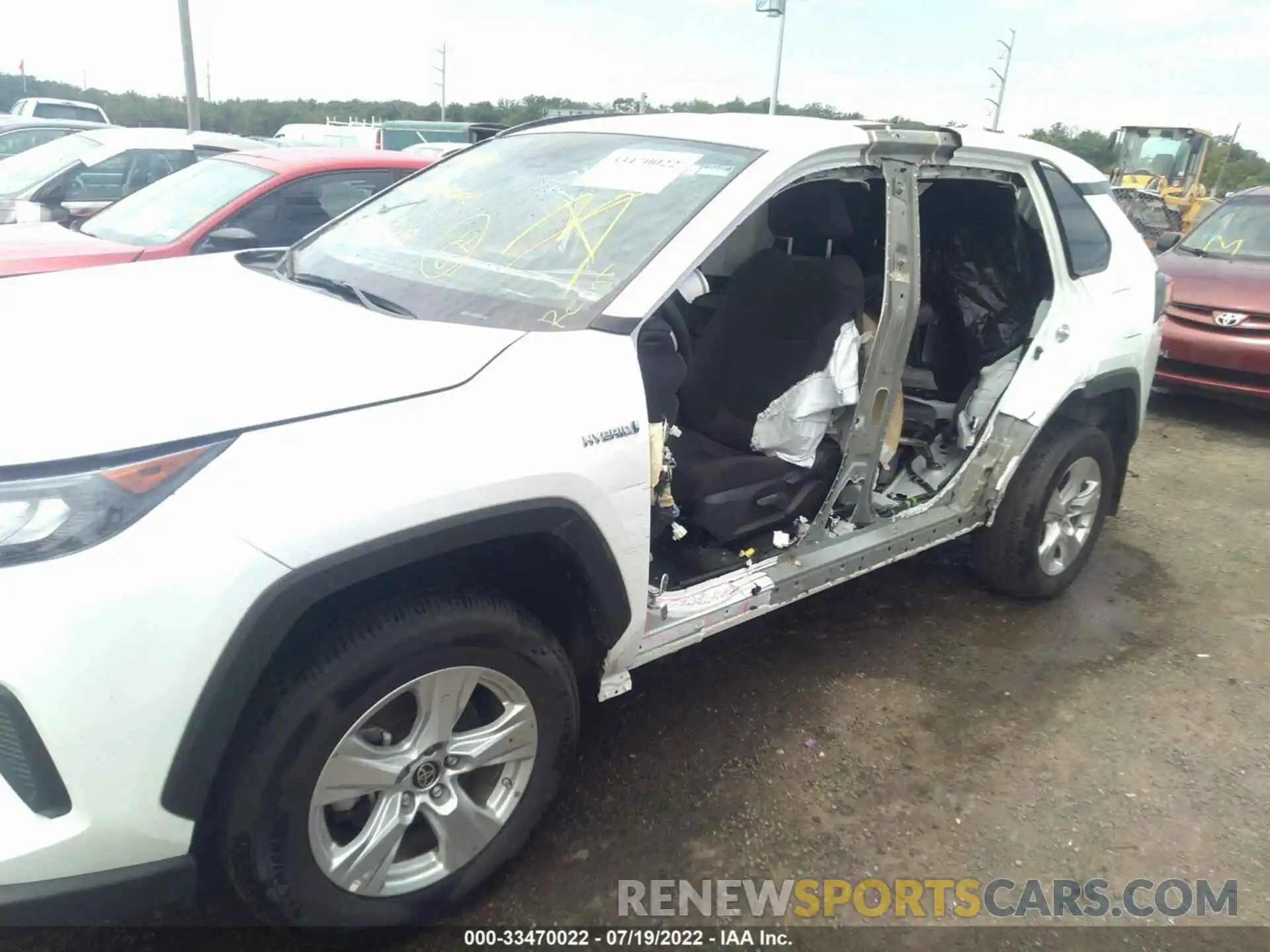 6 Photograph of a damaged car 4T3LWRFV0MU017661 TOYOTA RAV4 2021