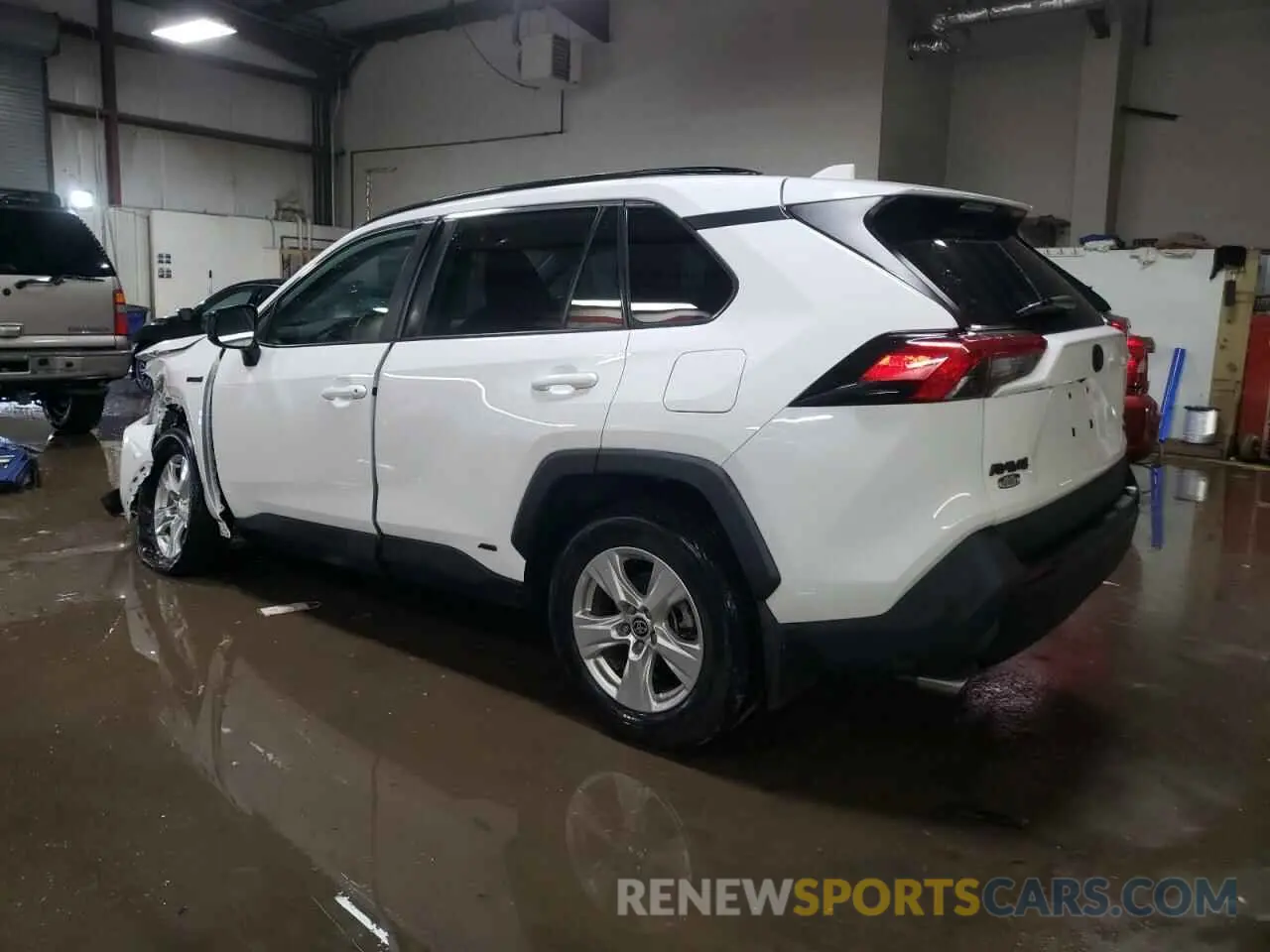 2 Photograph of a damaged car 4T3LWRFV0MU034668 TOYOTA RAV4 2021