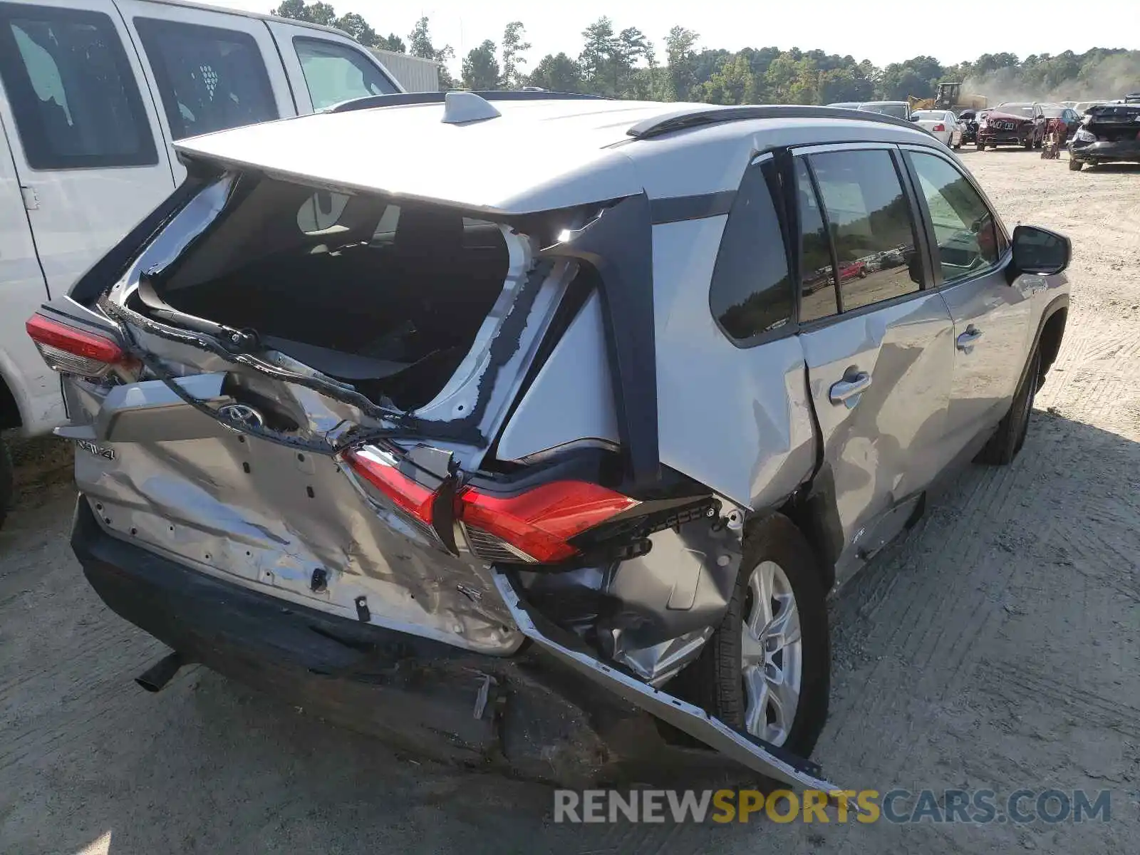 4 Photograph of a damaged car 4T3LWRFV1MU017068 TOYOTA RAV4 2021