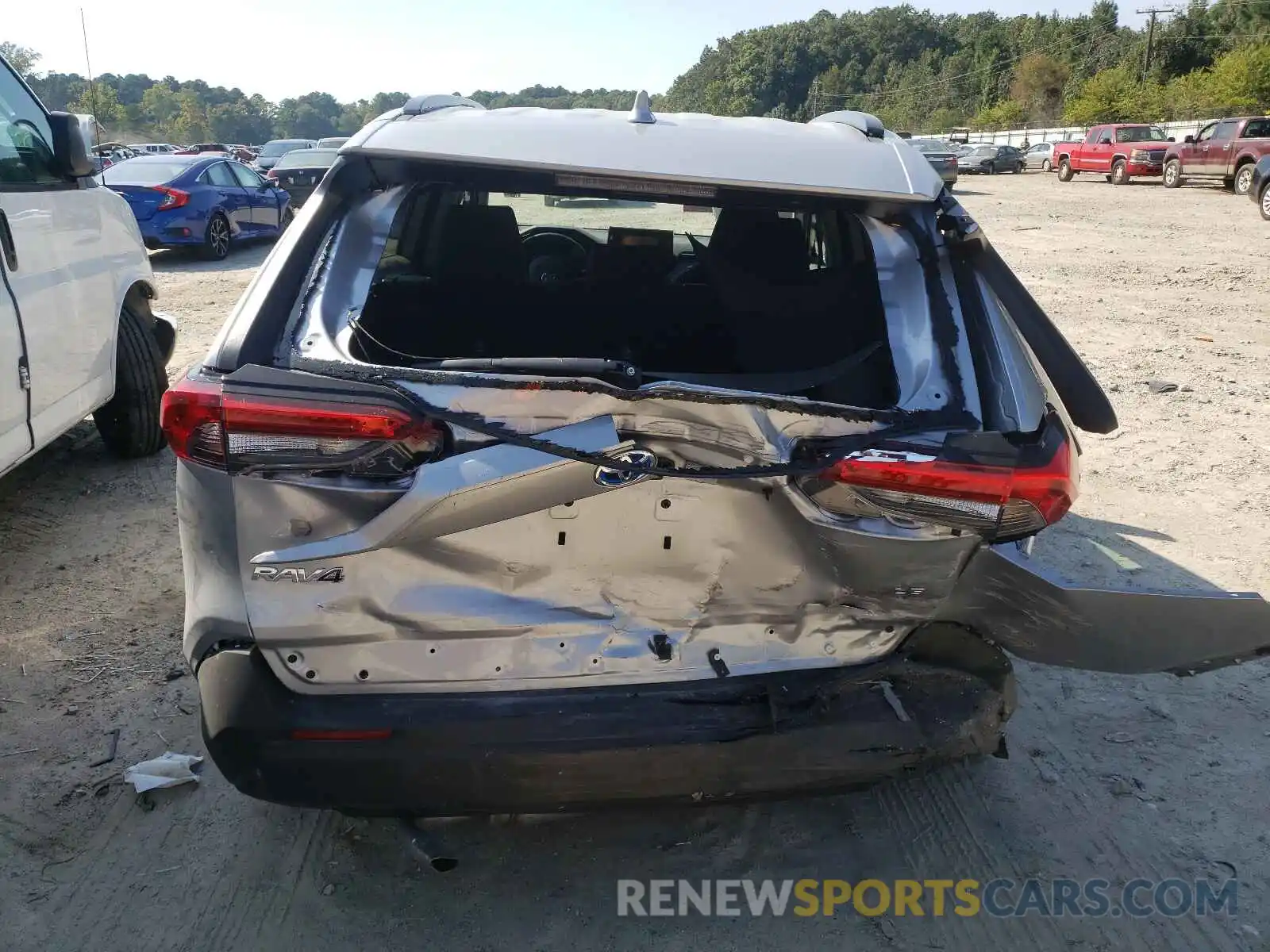 9 Photograph of a damaged car 4T3LWRFV1MU017068 TOYOTA RAV4 2021