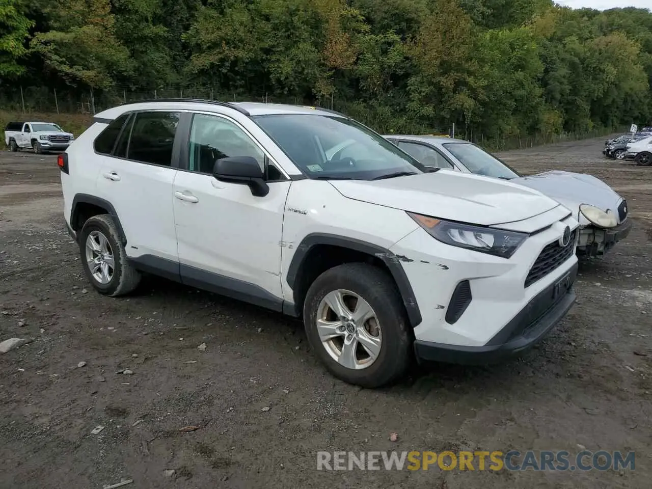 4 Photograph of a damaged car 4T3LWRFV1MU040298 TOYOTA RAV4 2021