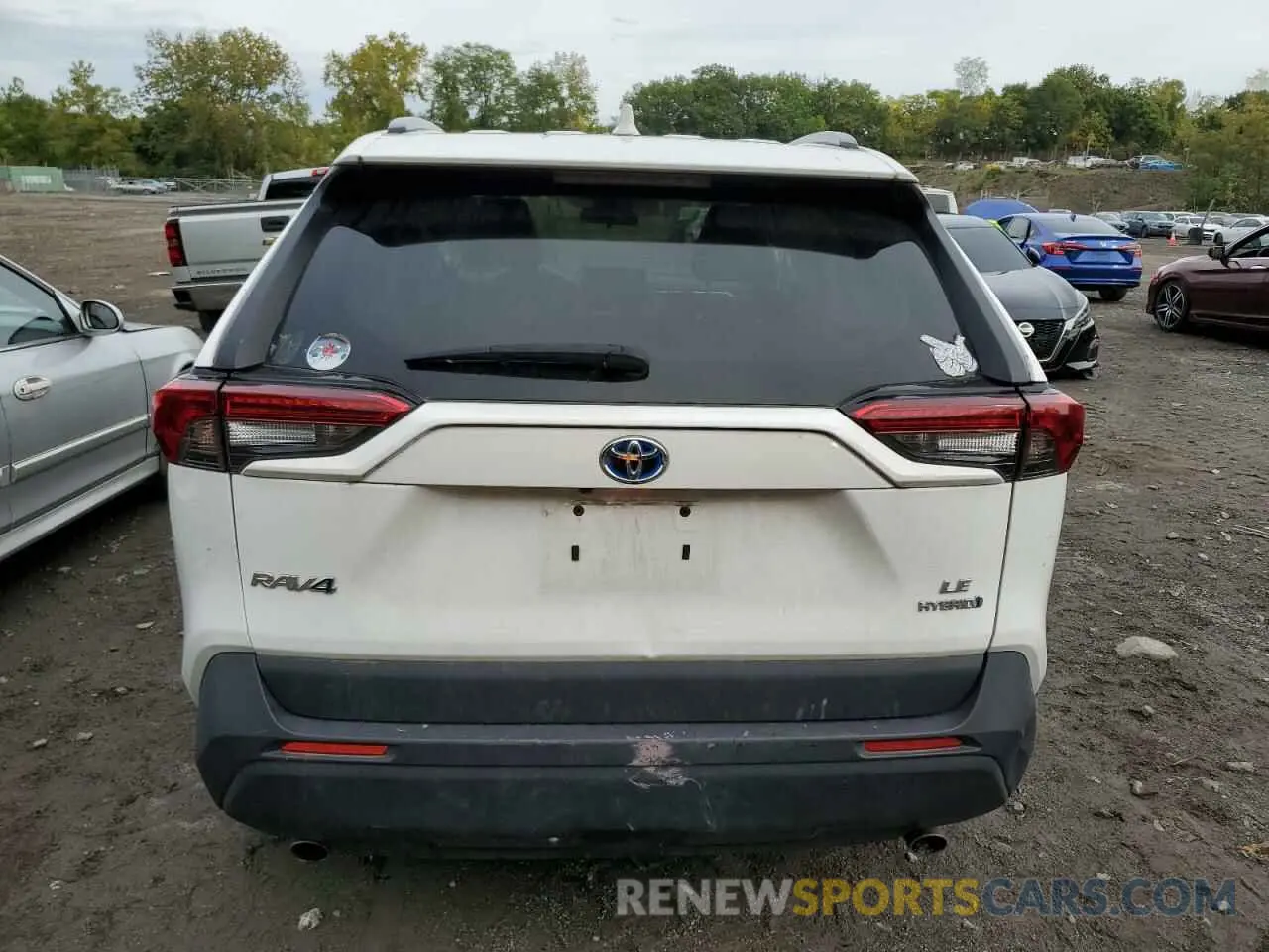 6 Photograph of a damaged car 4T3LWRFV1MU040298 TOYOTA RAV4 2021